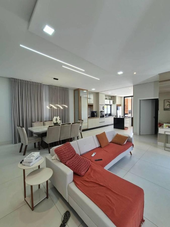 Aluga-se/ Vende-se Sobrado Porteira Fechada no Condomínio Belvedere II - Casa de Condomínio em Jardim Imperial, Cuiabá - para locação e à venda - Prime House Inteligência Imobiliária