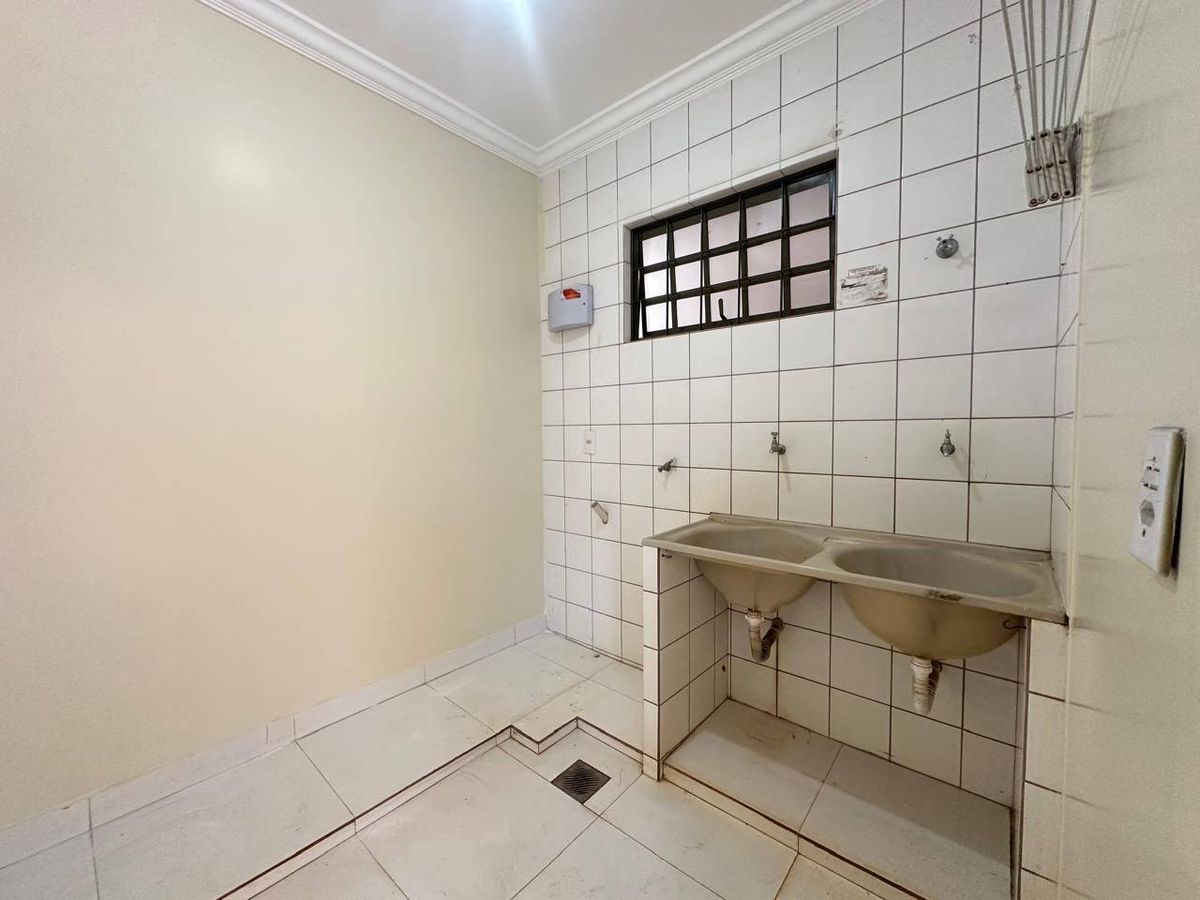 Foto 19 — Casa com 3 quartos, Setor Universitário - Rio Verde