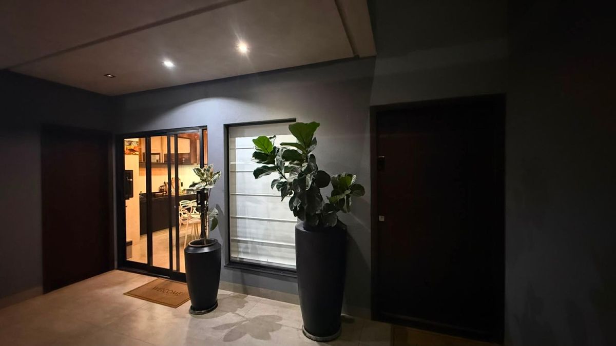 Foto 2 — Casa com 3 quartos, Lourdes - Rio Verde