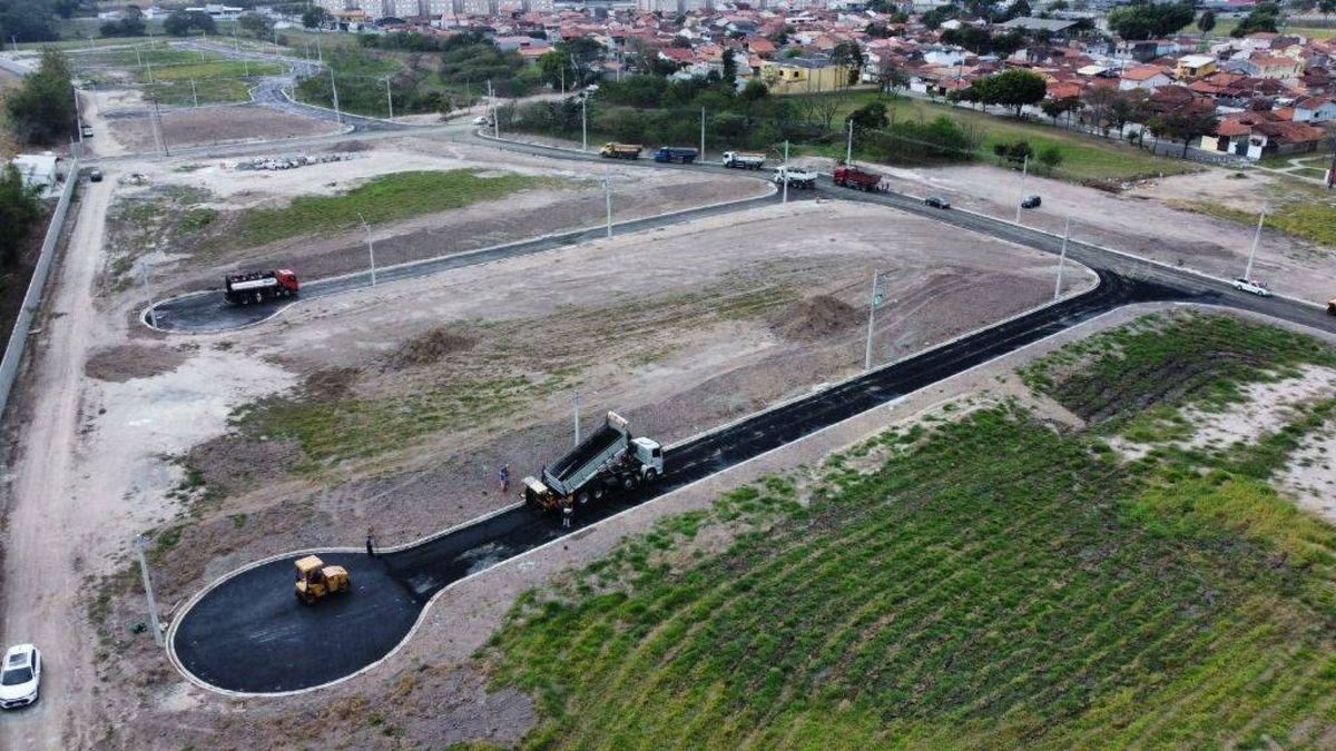 Lote/Terreno à Venda, Novo Morumbi - Pindamonhangaba - Lote/Terreno em Novo Morumbi, Pindamonhangaba - à venda - EDSON DERRICO IMOVEIS LTDA