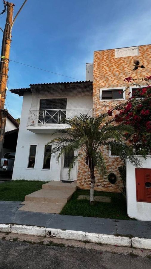 Sobrado com 3 quartos, 1 suíte