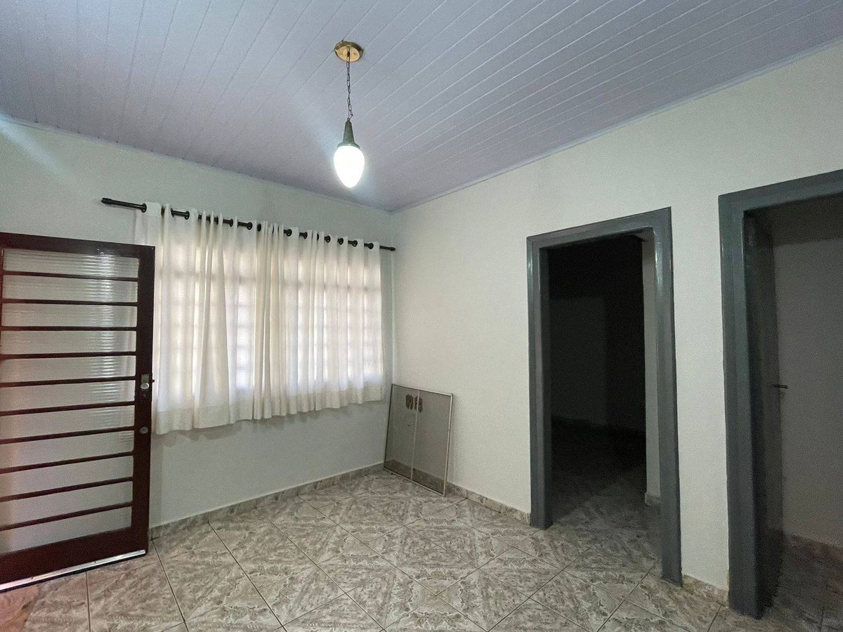 Casa para Locação, Vila Amélia - Ribeirão Preto - Casa em Vila Amélia, Ribeirão Preto - para locação - Locca Imóveis