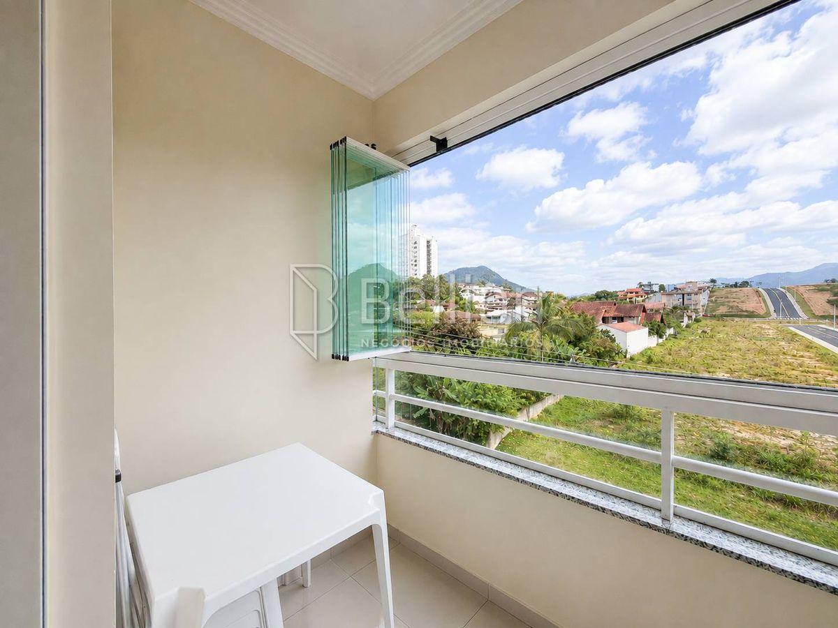 Apartamento Semimobiliado à Venda em Timbó 2 Quartos no Bairro das Capitais