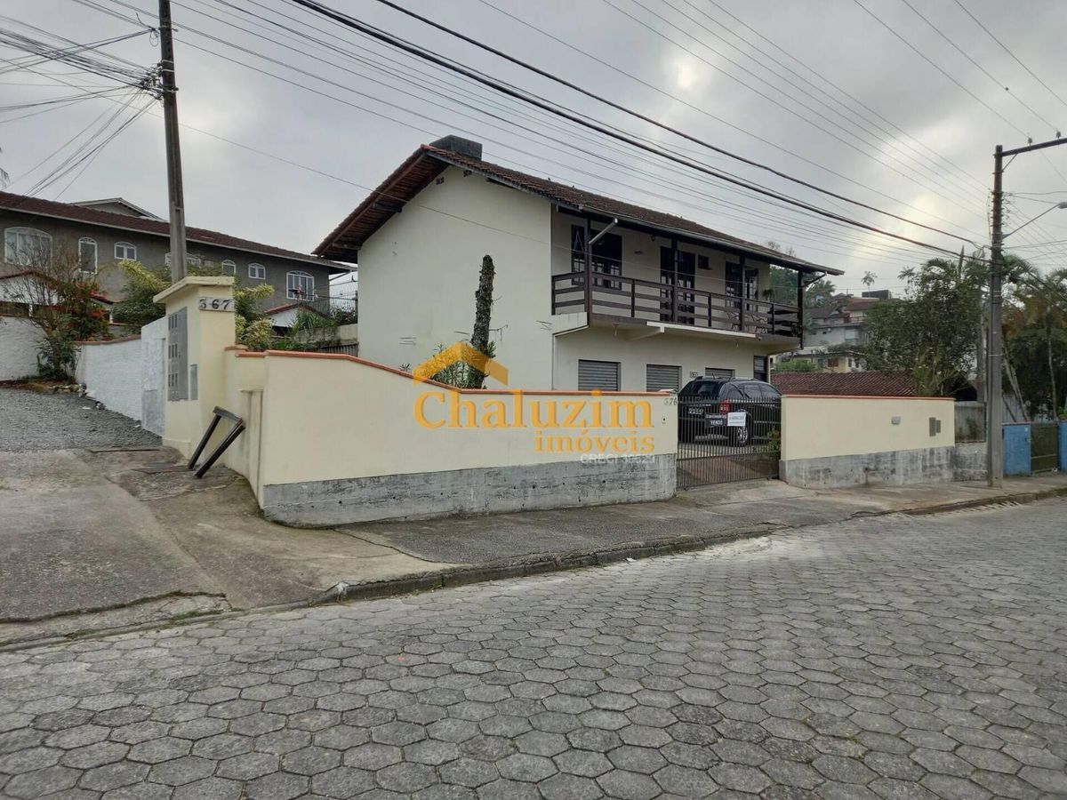 Casa com 3 quartos, Floresta - Joinville - Casa em Floresta, Joinville - à venda - CHALUZIM IMÓVEIS LTDA