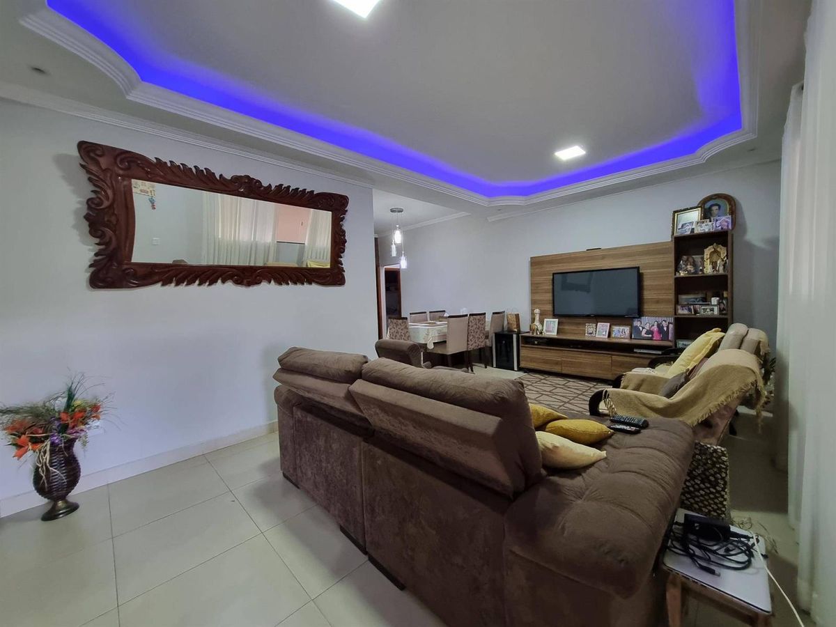 Núcleo Habitacional Castelo Branco - Residencial › Casa - Casa em Núcleo Habitacional Castelo Branco, Marília - à venda - FLEX CONSULTORIA IMOBILIÁRIA LTDA