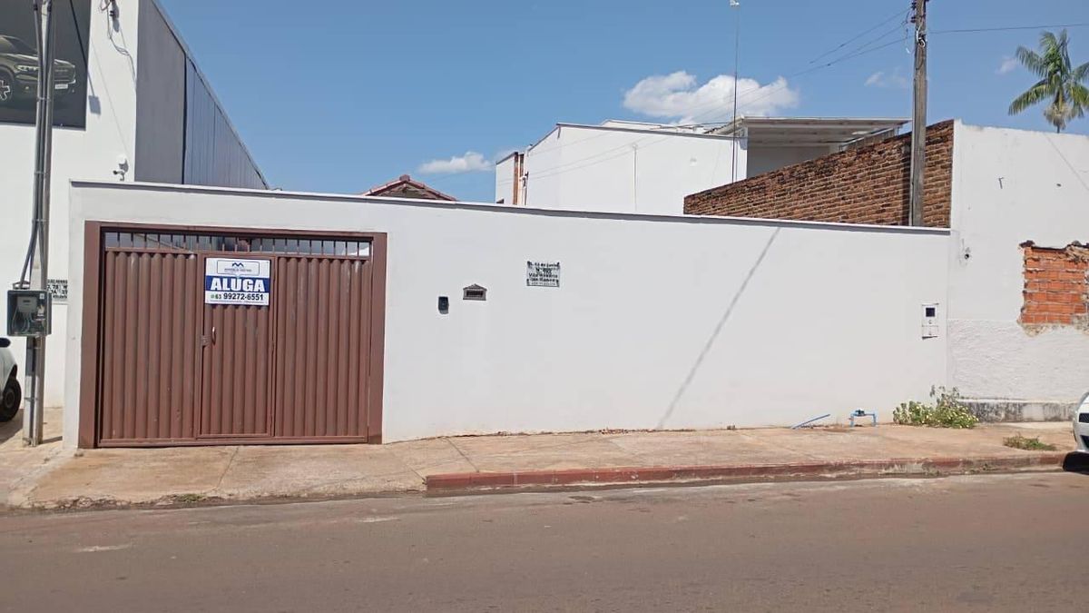 CASA COM TRES QUARTOS NA VILA ROSARIO - Casa em Vila Rosário, Araguaína - para locação - IMOBILIARIA MARCELO IMOVEIS LTDA