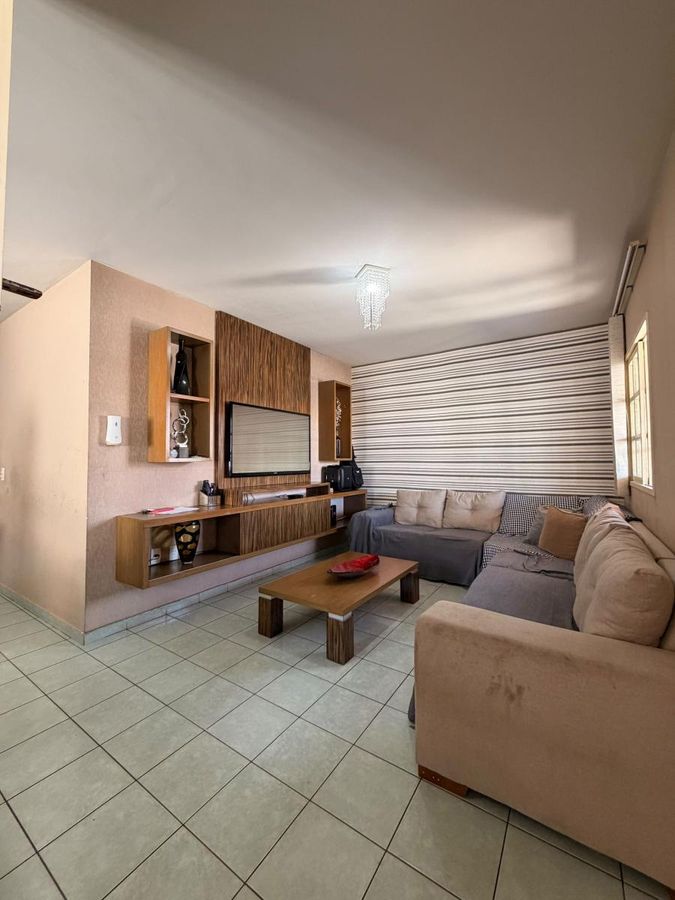 CASA COND. COSTA SUL