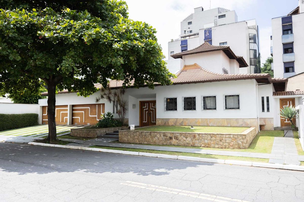 Casa, 4 quartos, 370 m² - Foto 2