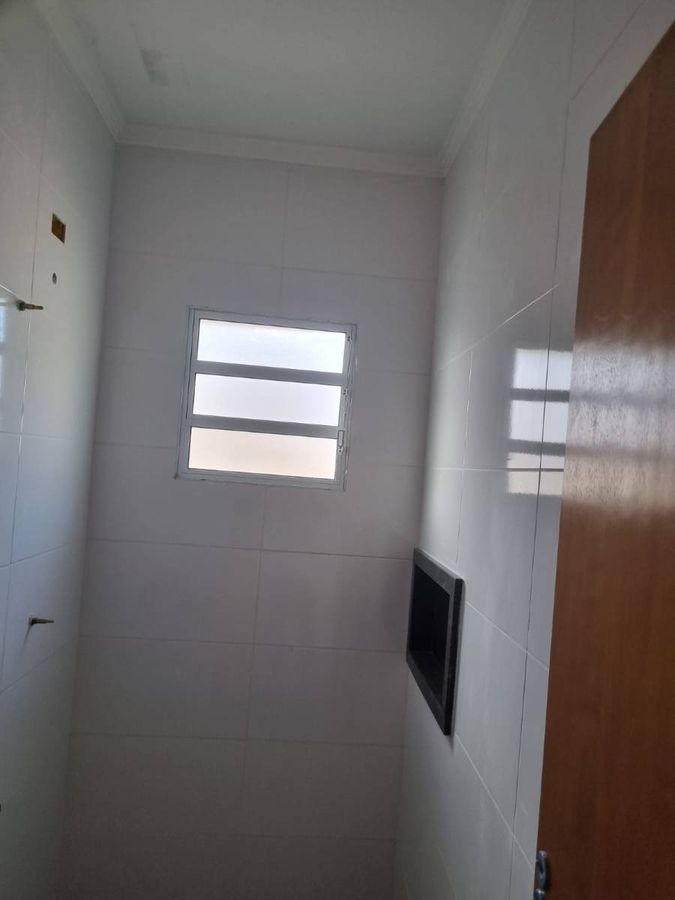 Sobrado com 3 quartos à Venda, Jardim Santa Bárbara - Guarulhos