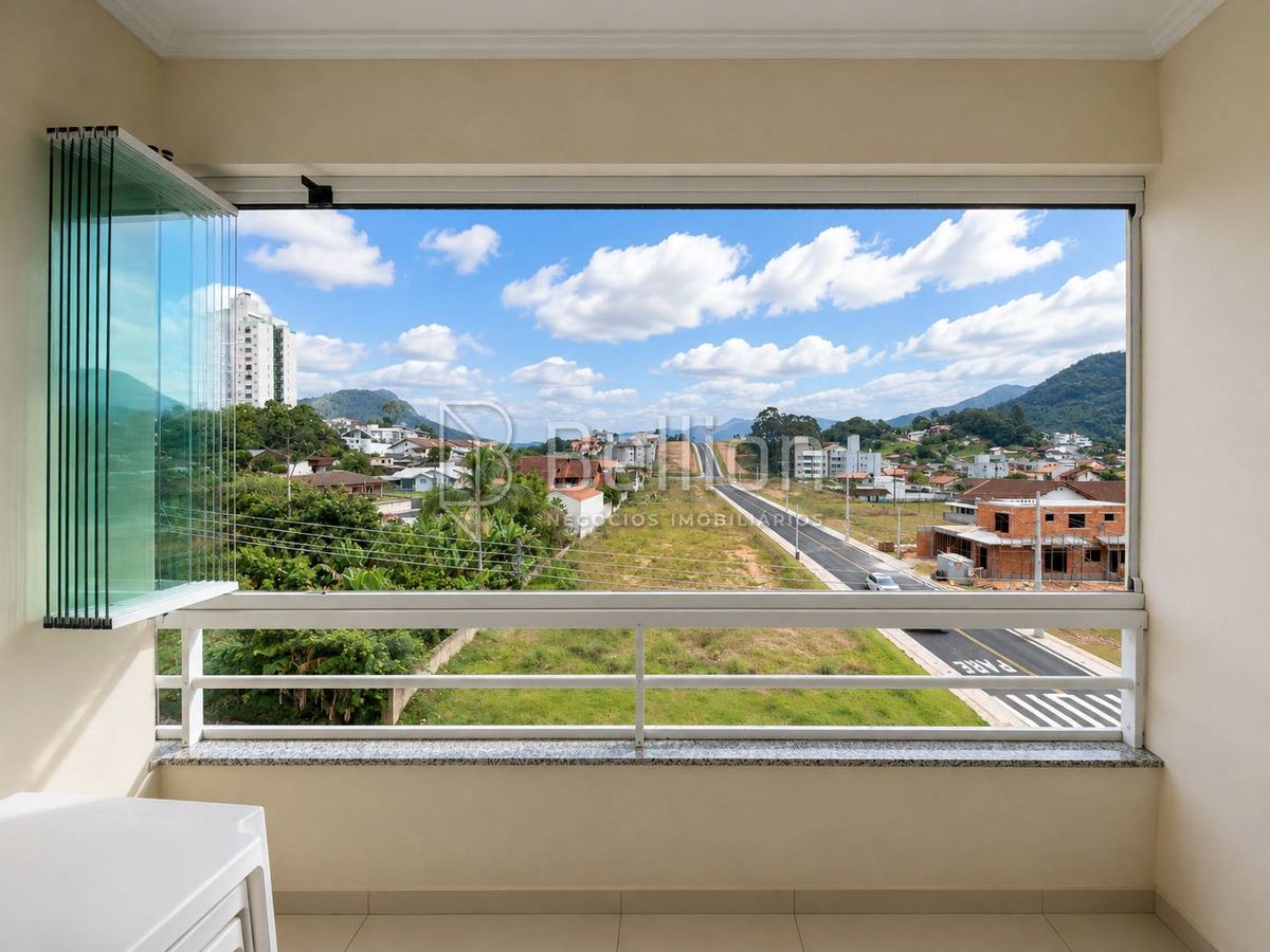 Apartamento Semimobiliado à Venda em Timbó 2 Quartos no Bairro das Capitais