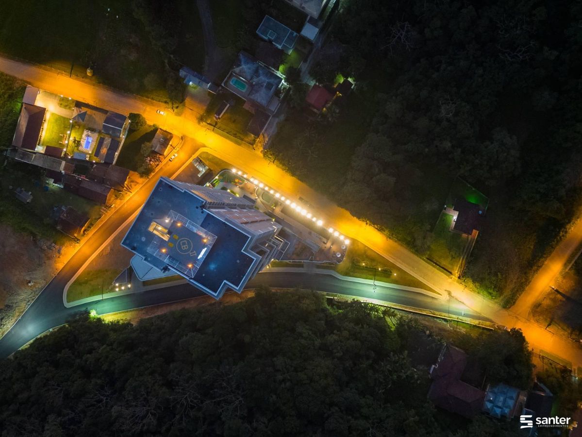 Apartamento com 3 quartos, no bairro Centro - Penha Cód. 98 214