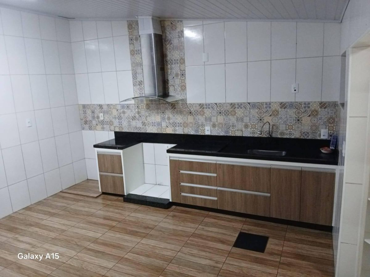 Casa à Venda com 1 Suíte + 2 Quartos, Churrasqueira e Garagem em Conjunto Brasil Novo - Avaré - Casa em Conjunto Brasil Novo, Avaré - à venda - CRYSTAL IMÓVEIS