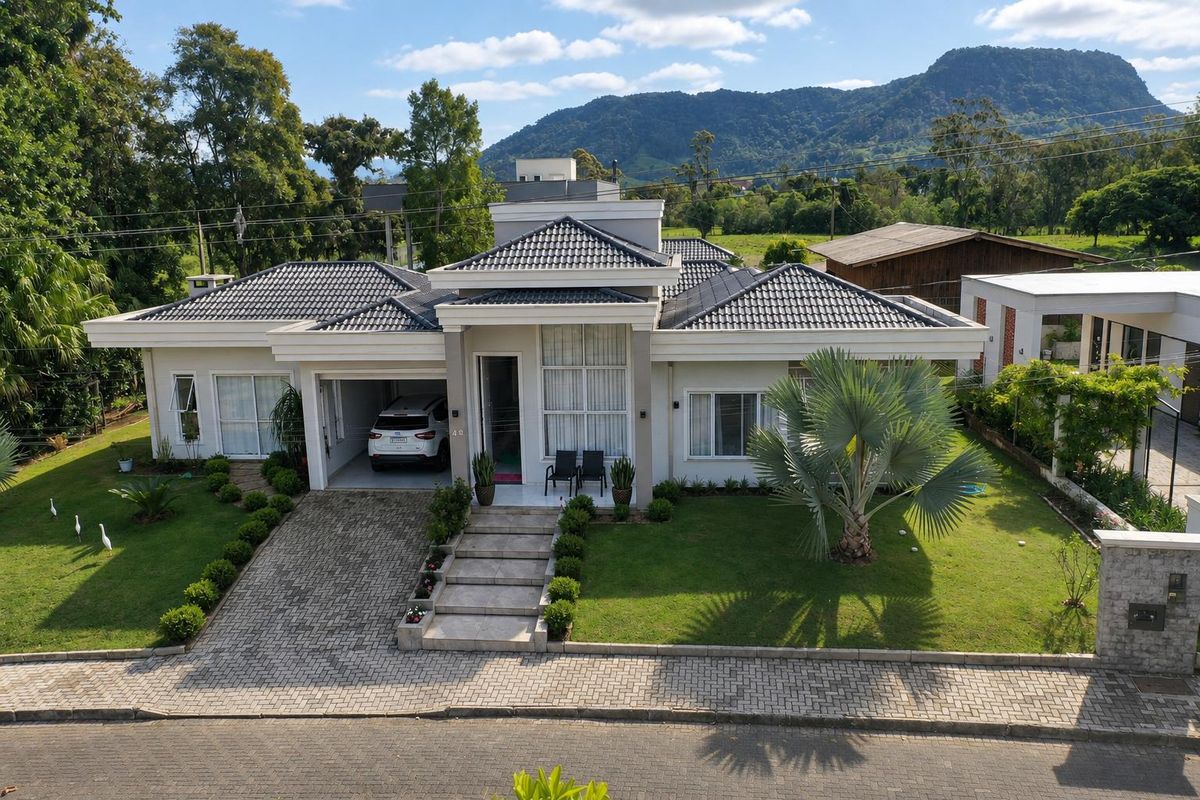 Casa em Condomínio Fechado - Venda - 02 Dormitórios - 165M2 - Semi Mobiliada - Condomínio Fechado Torres - Bremer - Rio do Sul - Casa em Bremer, Rio do Sul - à venda - Cifra Imóveis e Empreendimentos Imobiliários