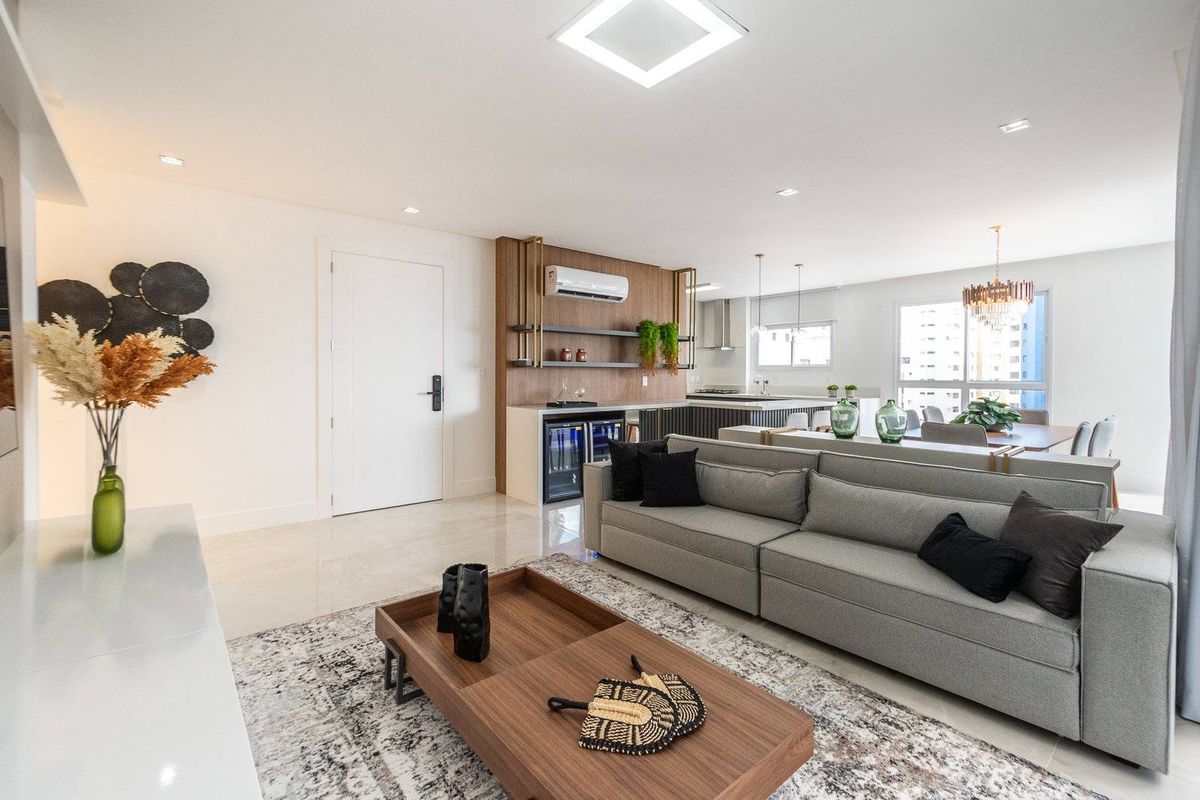 Apartamento Mobiliado a Venda com 4 Suítes | Ed. Bréscia em Balneário Camboriú - Apartamento em Centro, Balneário Camboriú - à venda - Hárpia Imóveis