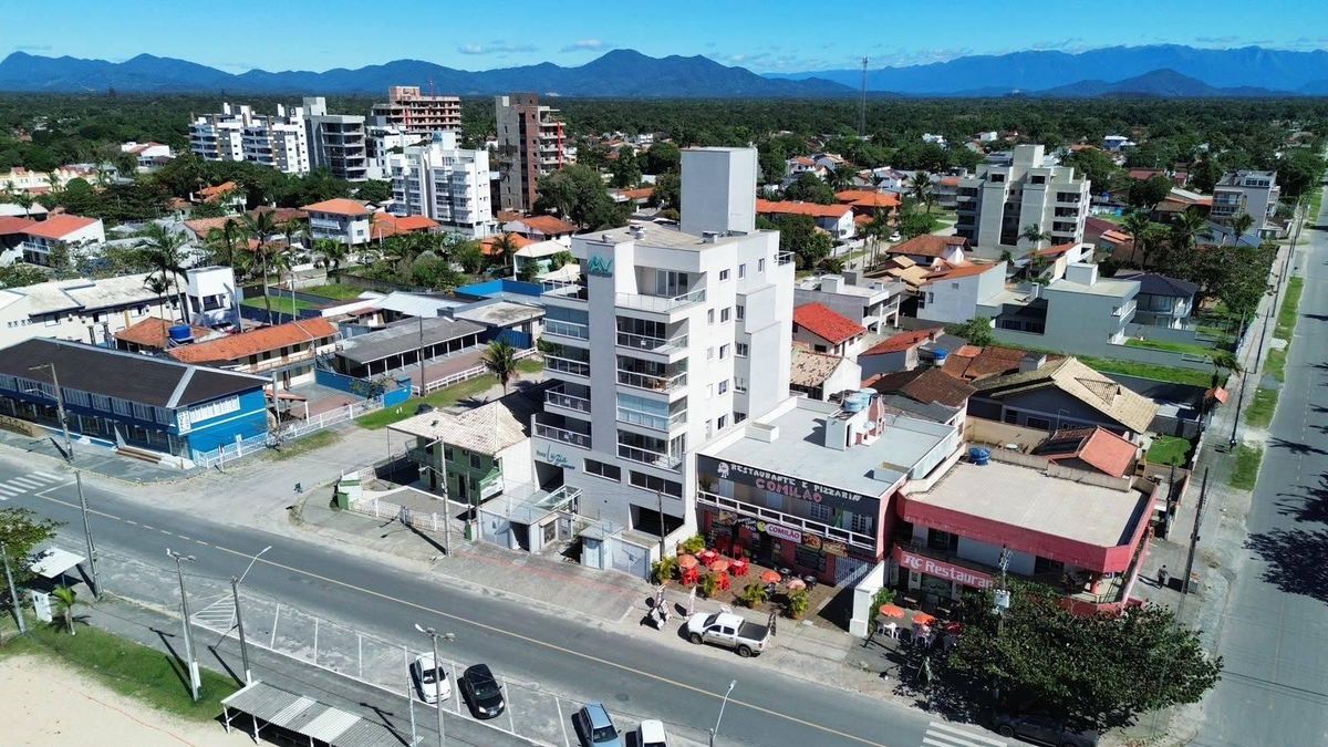 Cobertura duplex FRENTE-MAR com 4 dormitórios à venda, 280 m² por R$ 2.490.000 - Rainha do Mar - Itapoá/SC - Cobertura em Rainha do Mar, Itapoá - à venda - Nossa Praia Imóveis