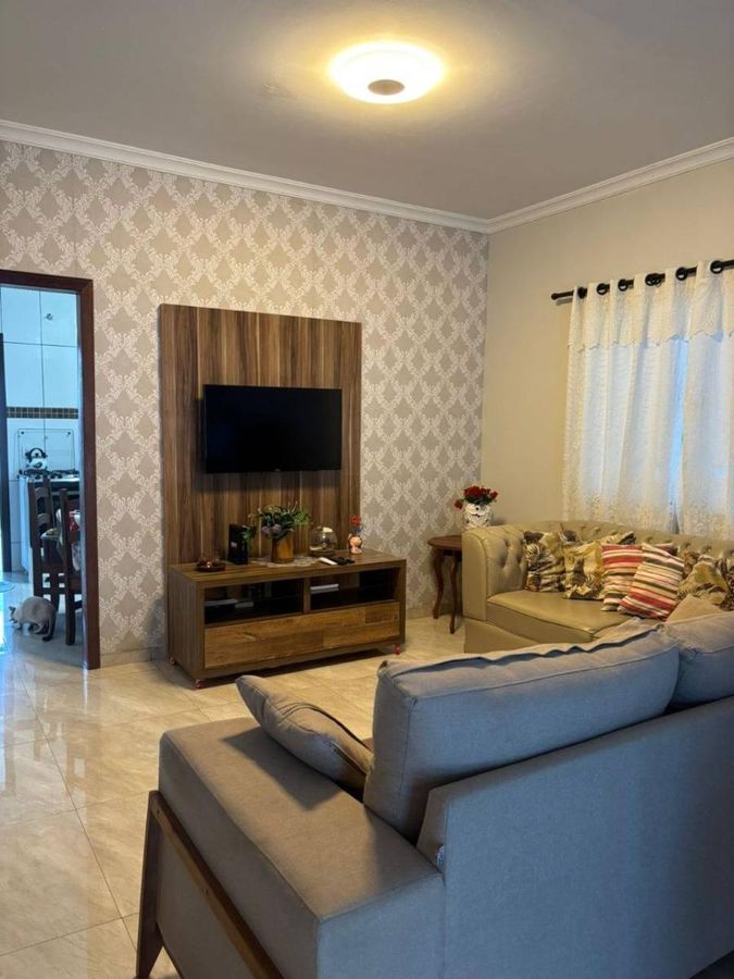 Casa com 3 quartos, 1 suíte