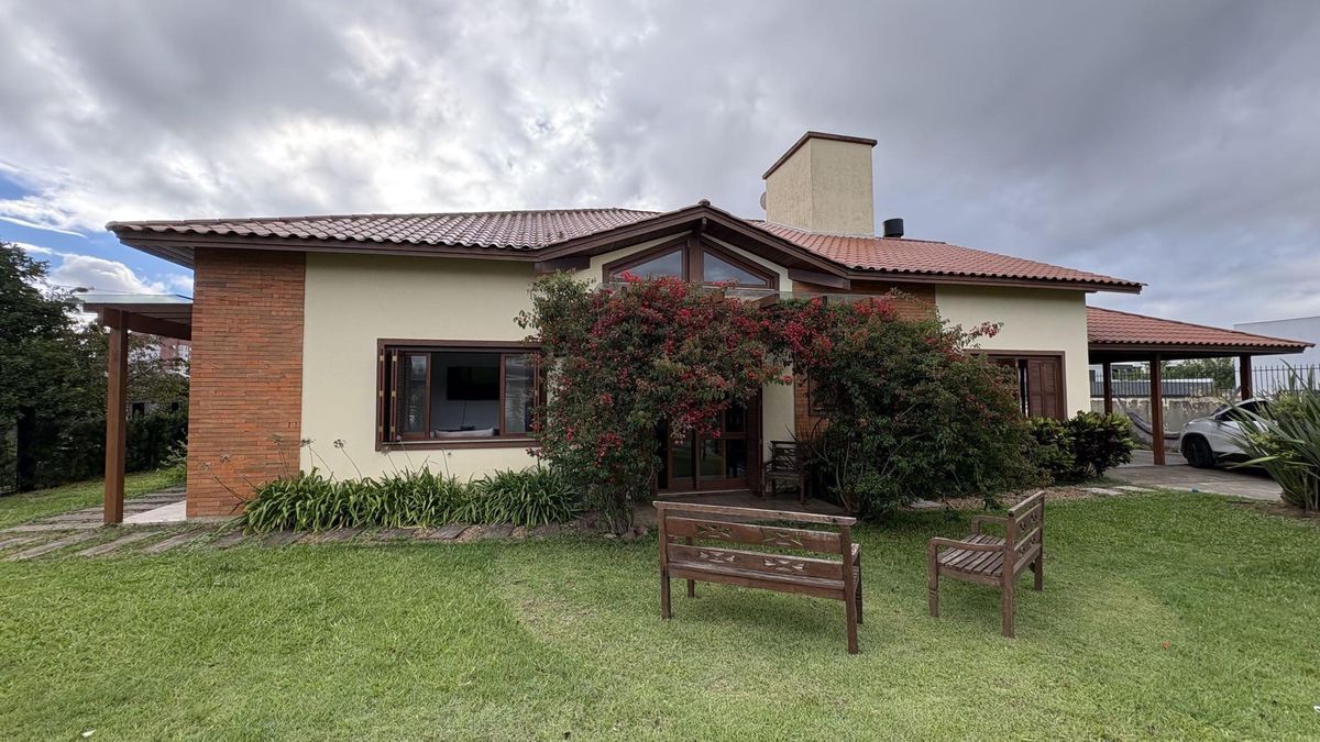 Sobrado Estilo Gramado com Dois Terrenos - Casa em Renascença, Gravataí - à venda - Dimobi Cia imobiliaria