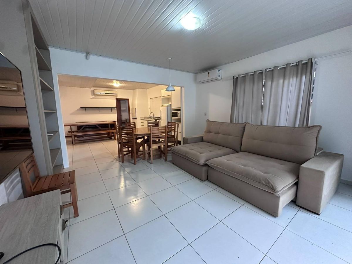 CASA NA PRAIA BRAVA, ITAJAÍ - Casa em Praia Brava, Itajaí - para locação - Brava Norte Imóveis