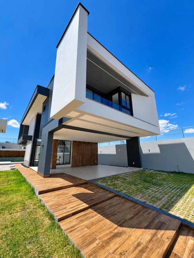 Casa de Alto Padrão a venda no bairro Canarinho - Duplex em Canarinho, Boa Vista - à venda - HB Imobiliária