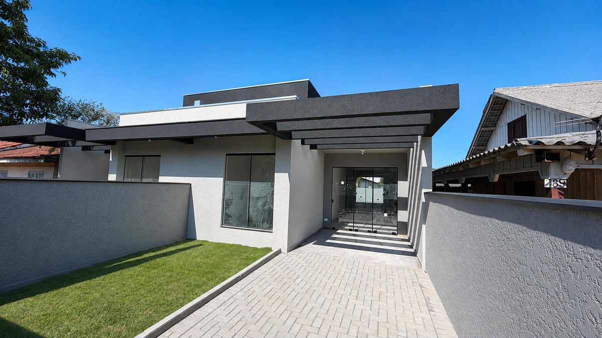 Casa nova na Barra do Saí em Itapoá SC, 03 dormitórios e espaço de terreno nos fundos! - Casa em Barra do Sai, Itapoá - à venda - SBGLOBAL Imobiliária