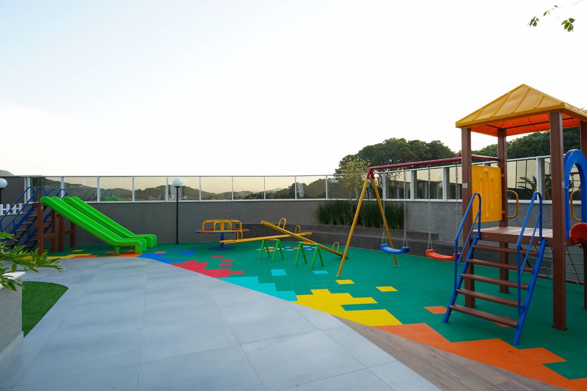 Apartamento com 3 quartos, no bairro Centro - Penha Cód. 98 214