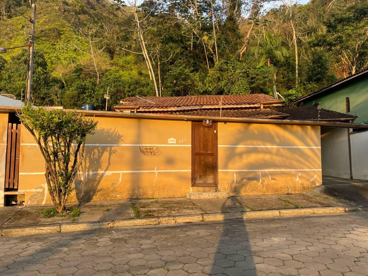 Casa | Sumaré | Caraguatatuba - Casa em Sumaré, Caraguatatuba - à venda e para locação - Sileyne Imóveis