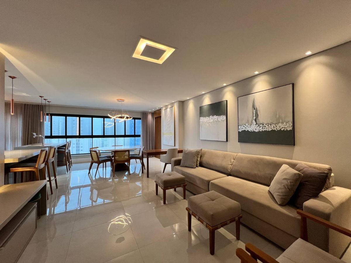 Apartamento mobiliado com 3 suítes para locação anual em Balneário Camboriú - Apartamento em Centro, Balneário Camboriú - para locação - Desc Imóveis