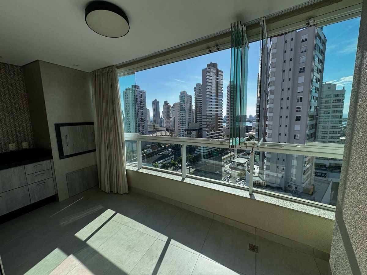 Apartamento para locação, com 3 quartos ( sendo 2 suítes), 2 vagas de garagem, Edifício Tarsila do Amaral, no bairro Fazenda, Itajaí-SC - Apartamento em Fazenda, Itajaí - para locação - I3 CORRETORES ASSOCIADOS S/S