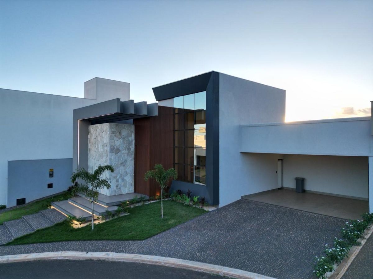 Casa de Condomínio com 3 quartos, Condomínio Residencial Vila Capri - Rio Verde