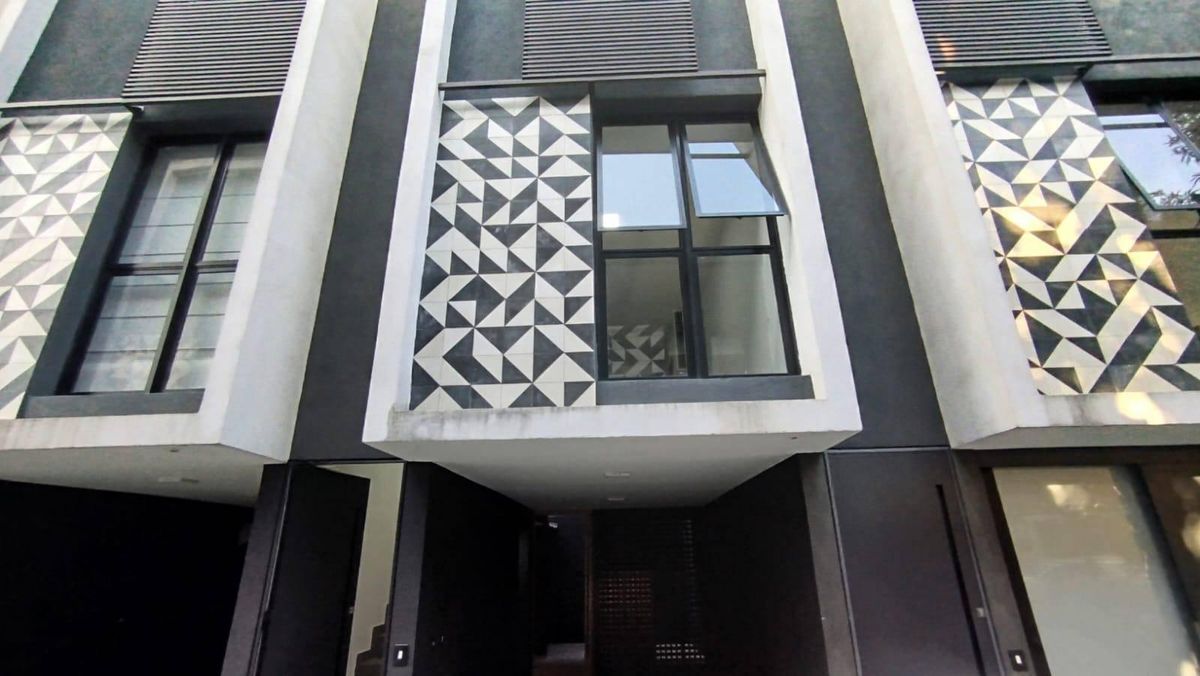 Sobrados de 90m² à Venda por R$ 980.000,00 - Vila Ipojuca / São Paulo