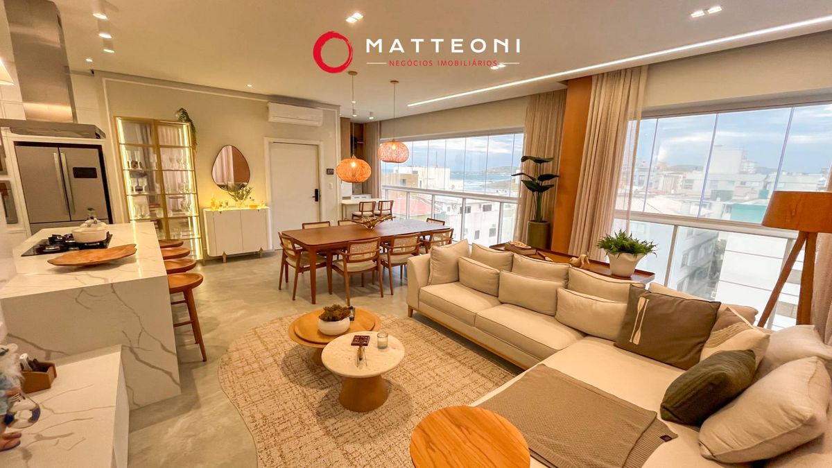 Apartamento com 3 suítes a 150m da praia no Mar Grosso em Laguna