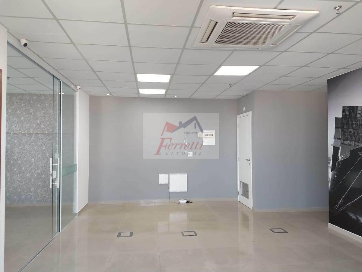 Sala comercial à venda no bairro Boqueirão em Santos/SP