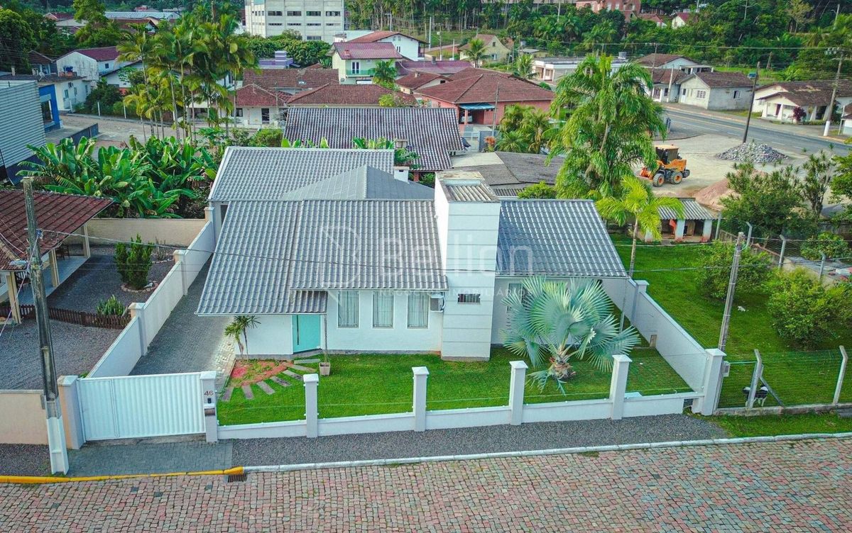 Terreno à venda no bairro Gávea em Rodeio/Está buscando o lugar perfeito para construir sua casa ou iniciar um novo projeto?