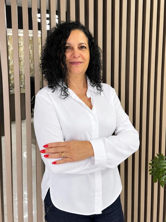 Corretora - Nena