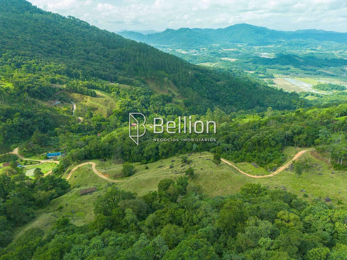 Sítio com 270.000m² no Bairro Tiroleses, Timbó