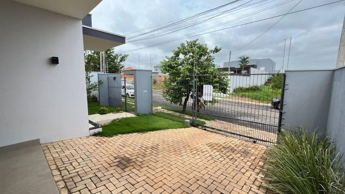 Casa com 3 quartos, 1 suíte