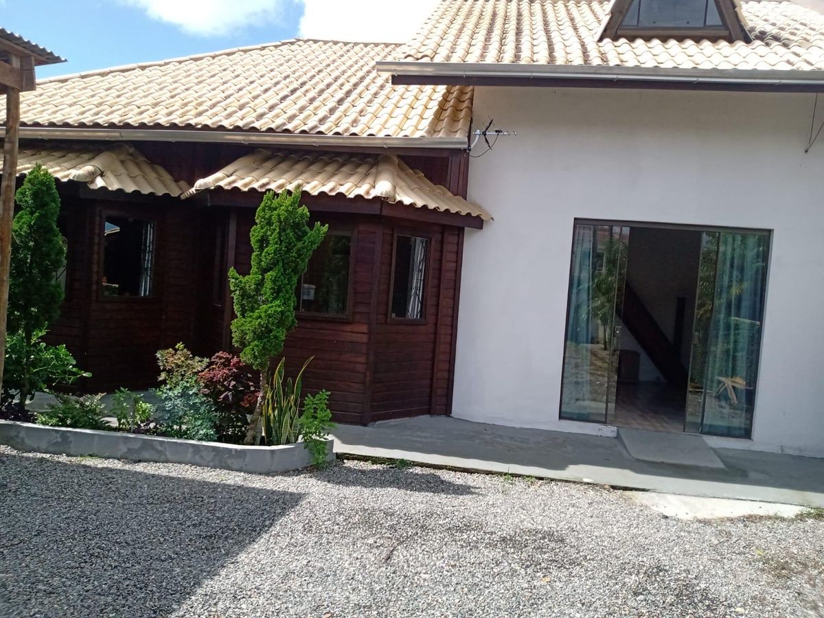 casa zimbros - Casa em Zimbros, Bombinhas - à venda - CINTHIA GREGORIO DOS SANTOS