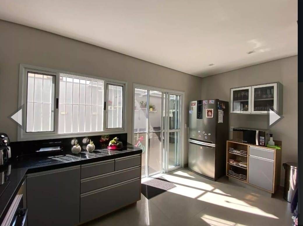 Sobrado em Vinhedo com 3 dorm. sendo 1 suíte, ar condic., 3 vagas, ambientes integrados, porcelanato, quintal, jardim, próximo ao centro de Vinhedo., foto 2