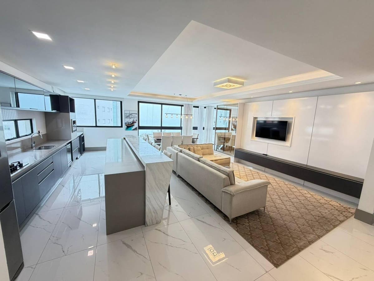 Apartamento mobiliado a venda na quadra do mar 150 m2, Balneário Camboriú 3 suítes - Apartamento em Centro, Balneário Camboriú - à venda - IMEX INVESTIMENTOS LTDA