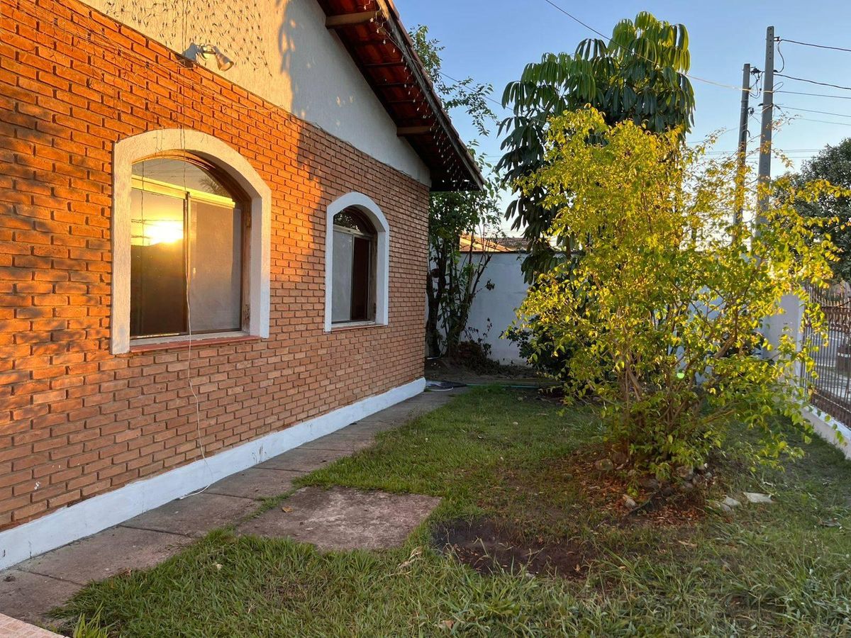 Casa com 2 quartos, Jardim Residencial Doutor Lessa - Pindamonhangaba - Casa em Jardim Residencial Doutor Lessa, Pindamonhangaba - à venda - EDSON DERRICO IMOVEIS LTDA