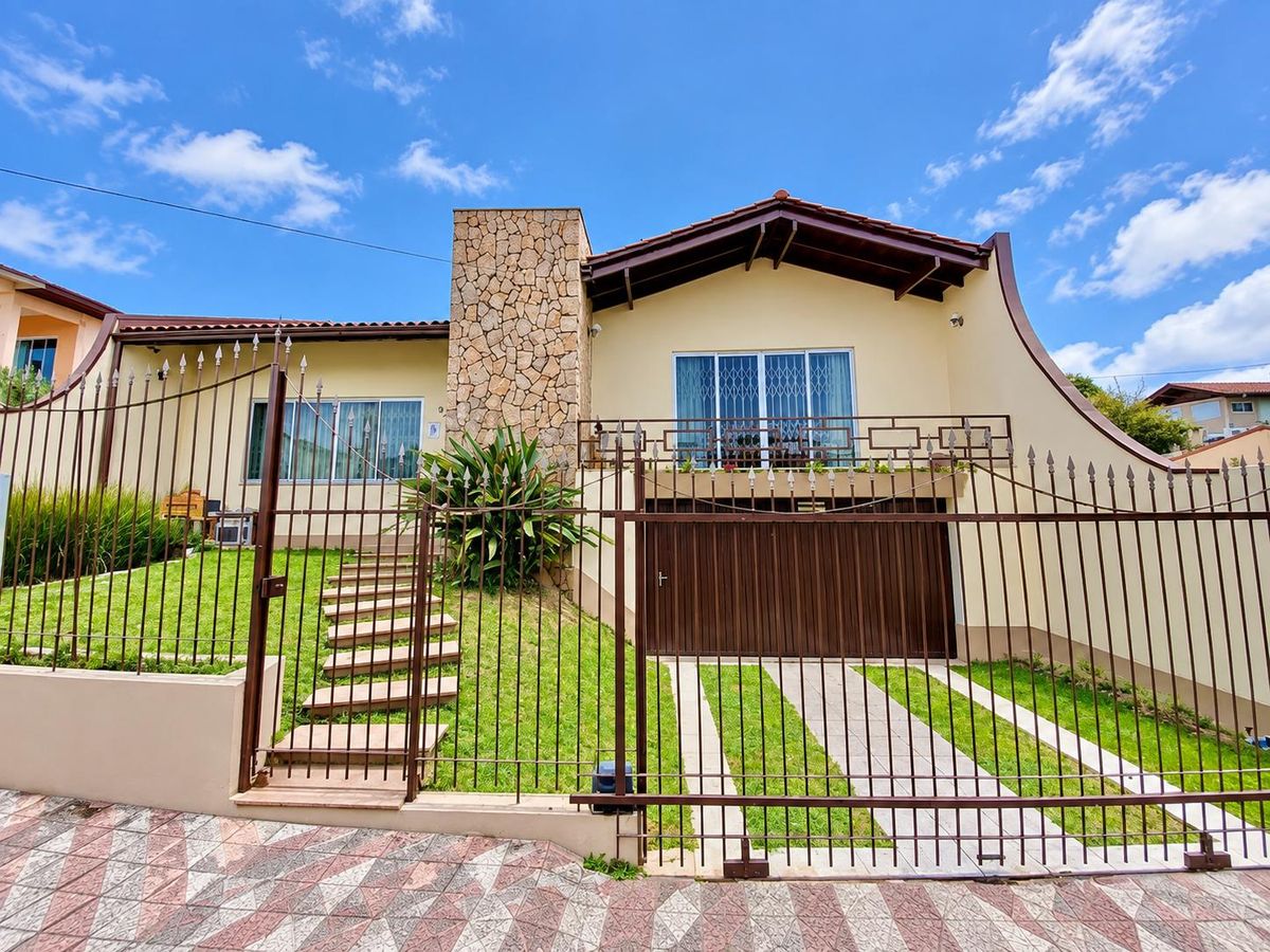Casa com 4 quartos, Copacabana - Casa em Copacabana, Lages - à venda - ZEH IMOVEIS LTDA