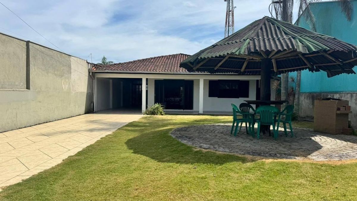 Casa com 2 dormitórios à venda, 100 m² por R$ 850.000,00 - Brasília - Itapoá/SC - Casa em Brasilia, Itapoá - à venda - Nossa Praia Imóveis