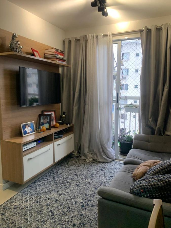 Vendo apartamento General Bruce. Sacada, 2 quartos com vaga - Apartamento em São Cristóvão, Rio de Janeiro - à venda - MIGUEZ IMOBILIÁRIA