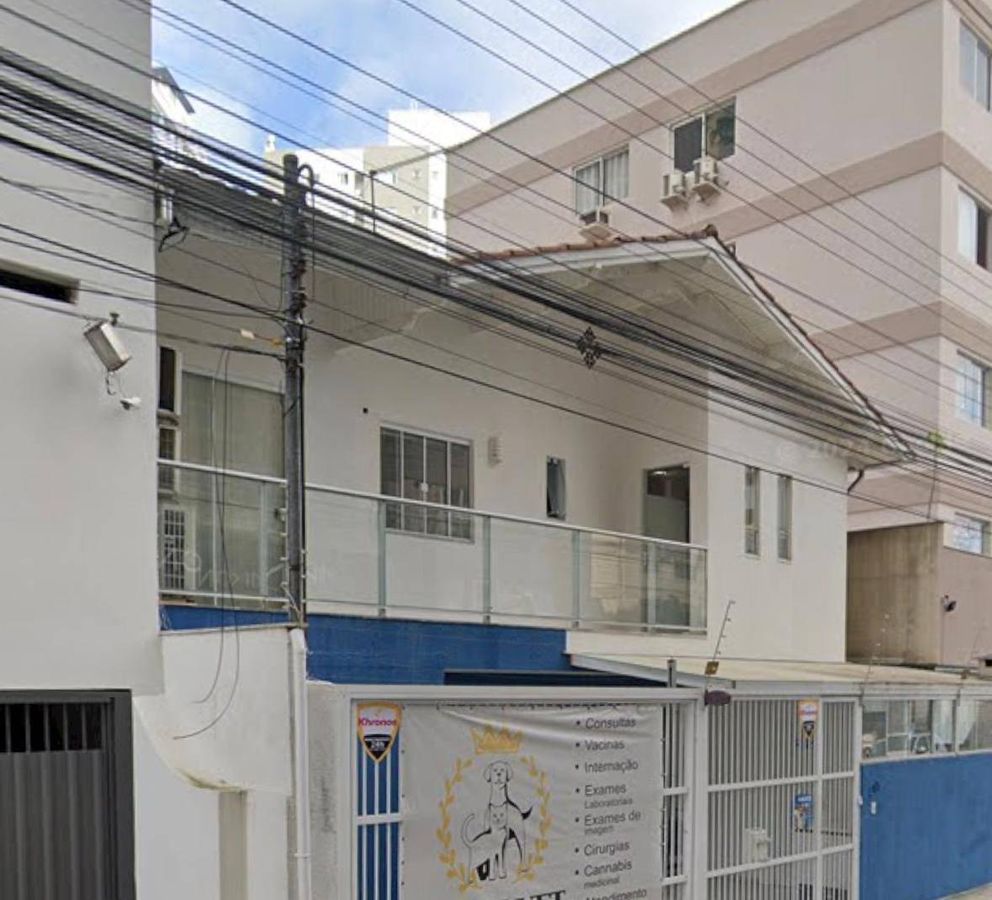Casa Comercial à Venda no Centro em Balneário Camboriú - Casa em Centro, Balneário Camboriú - à venda - WOW Imobiliária Ltda