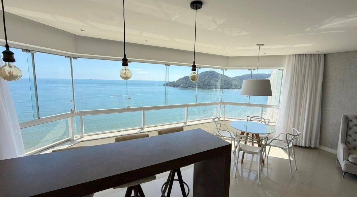 Apartamento FRENTE MAR à Venda no Sea’s Tower com 4 suítes no Centro em Balneário Camboriú - Apartamento em Centro, Balneário Camboriú - à venda - WOW Imobiliária Ltda