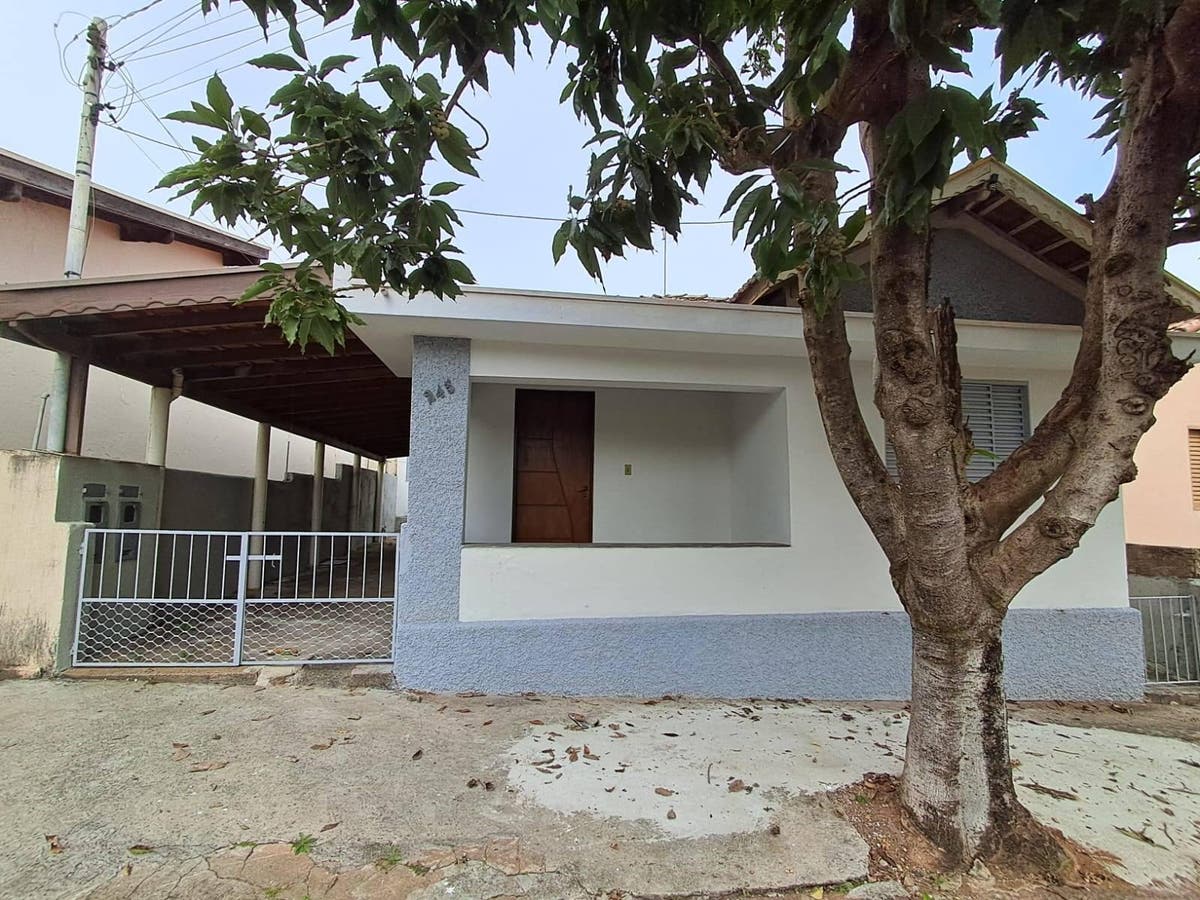 Oportunidade 2 casas no Bairro São Benedito - Casa em Vila Magnólia, São João da Boa Vista - para locação e à venda - Helena Imóveis