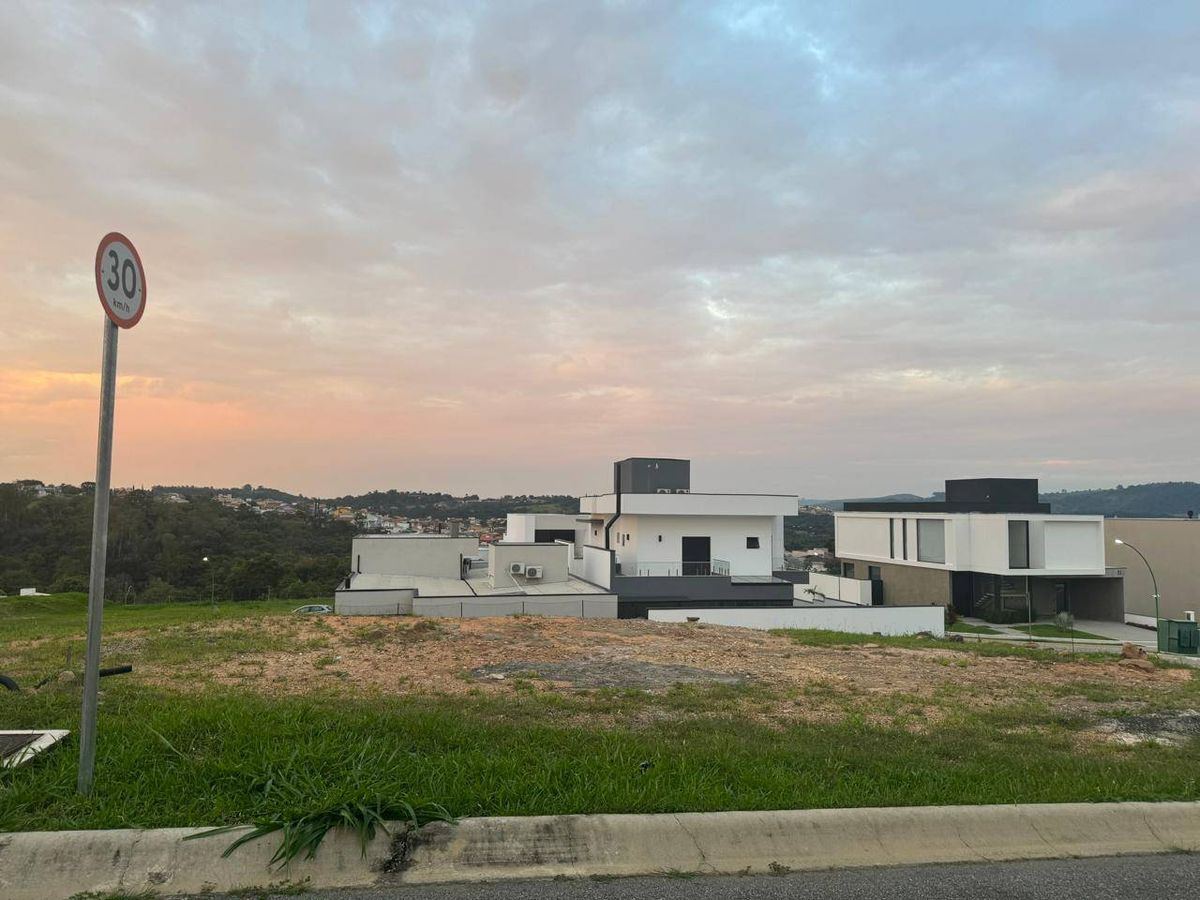 Lote/Terreno a venda com 300m² - Condomínio Colline di Parma - Valinhos, foto 4