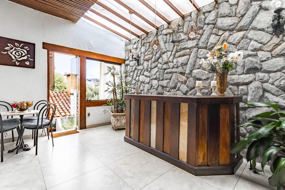 Casa com 5 quartos à Venda, Santa Lúcia - Belo Horizonte - Casa em Santa Lúcia, Belo Horizonte - à venda - Silvio Ximenes Imobiliária