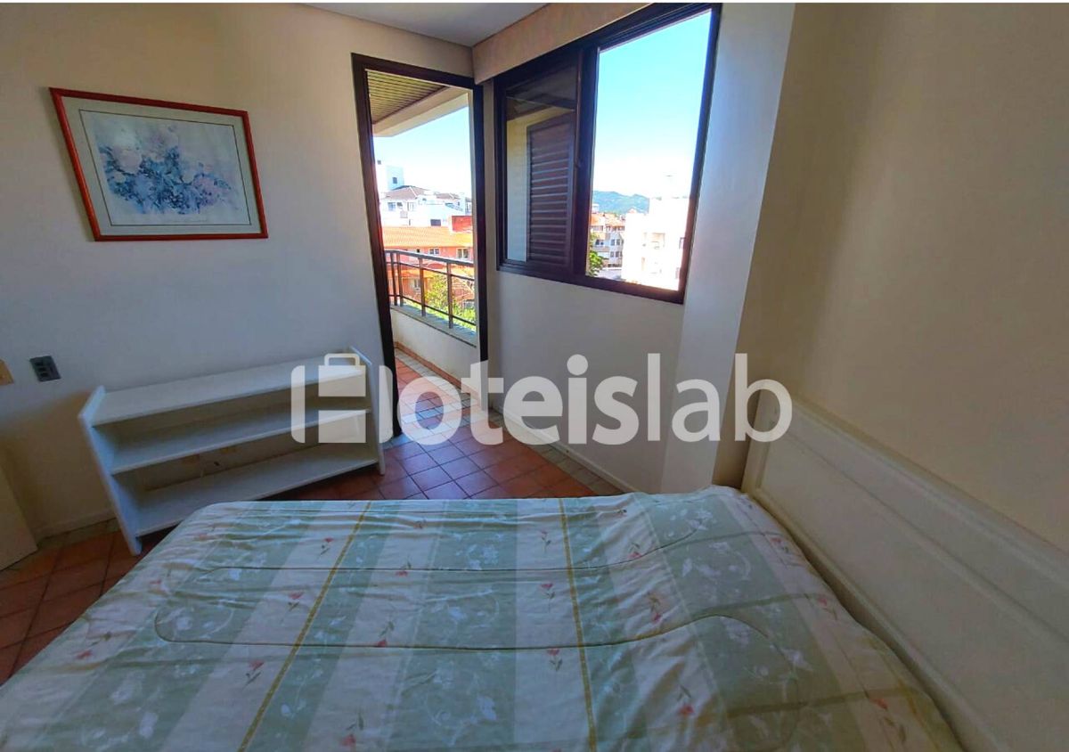 Lindo apartamento de dois quartos em aluguel anual no condomínio frente mar Merit Plaza