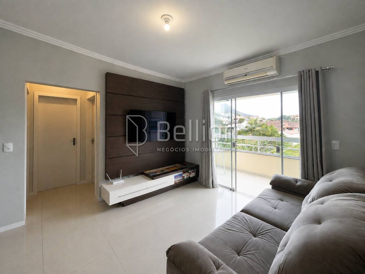 Apartamento Semimobiliado à Venda em Timbó 2 Quartos no Bairro das Capitais